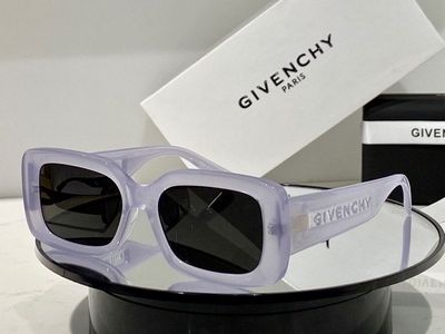 GIVENCHY Sunglasses 60